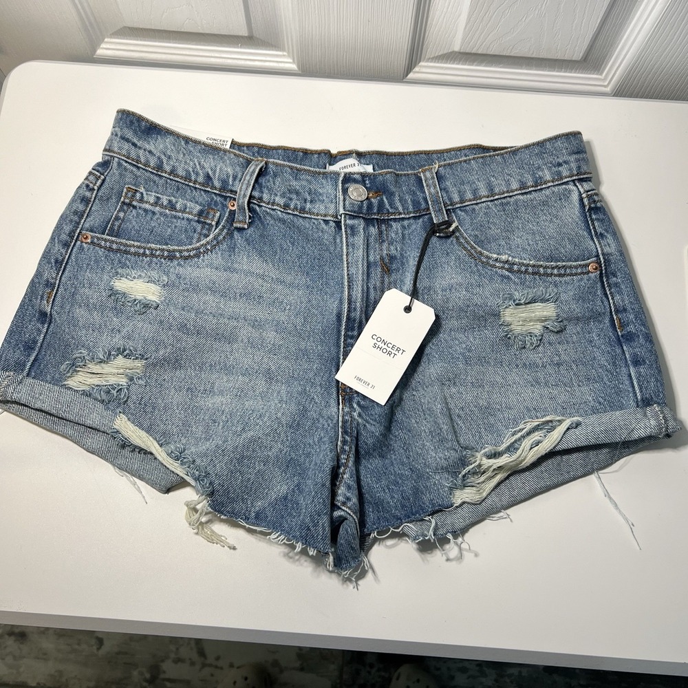 NWT Forever 21 Size 29 Distressed Cutoff Retro High Rise Denim Shorts Festival